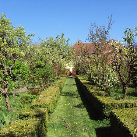 Chambres D'Hotes La Distillerie B&B Saint-Germain-du-Bois エクステリア 写真