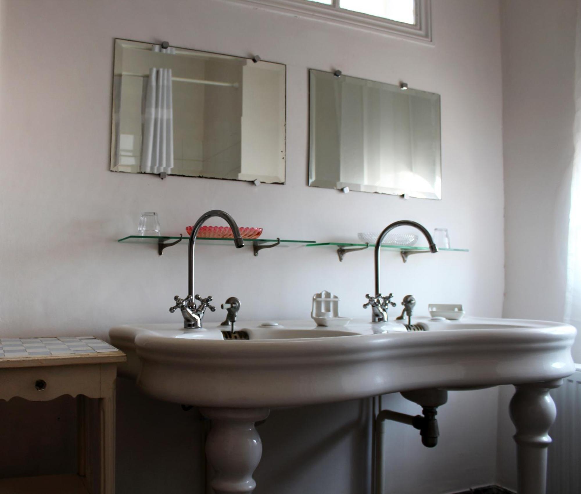 Chambres D'Hotes La Distillerie B&B Saint-Germain-du-Bois エクステリア 写真