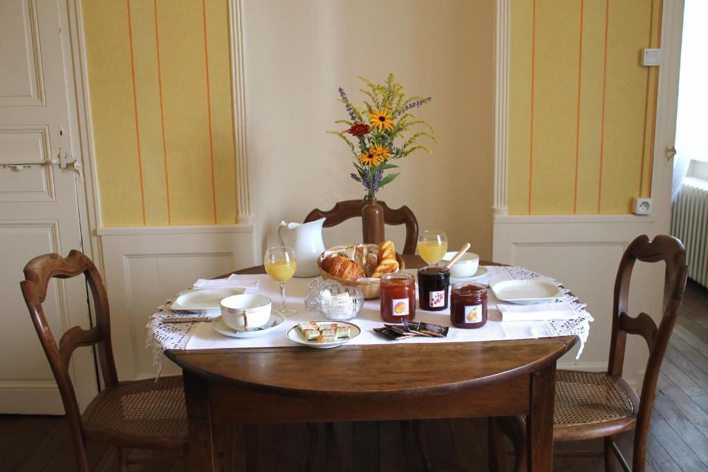 Chambres D'Hotes La Distillerie B&B Saint-Germain-du-Bois エクステリア 写真