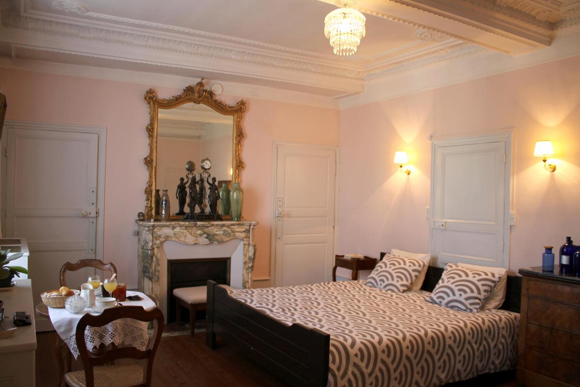 Chambres D'Hotes La Distillerie B&B Saint-Germain-du-Bois エクステリア 写真